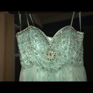 Dave & Johnny Formal Gown